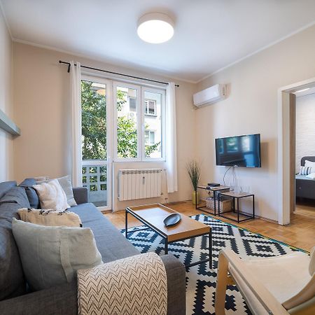 Cozy 1 Bdrm, Top Center, Solunska Near Vitoshka Street Sofia Exterior foto